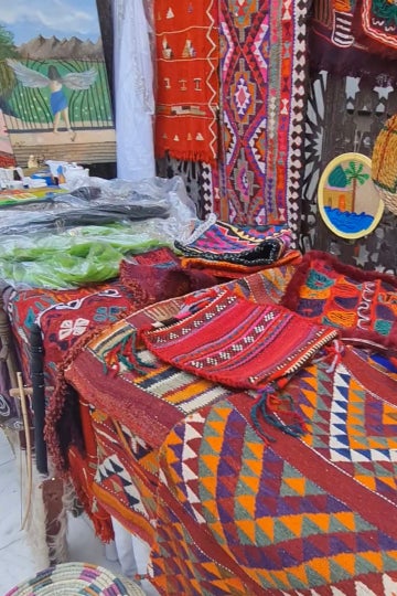 Samples of the handicrafts that were displayed during the bazaar. Photo: UN Women Iraq